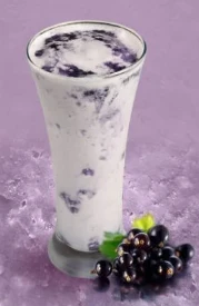 STRAWBERRY LASSI