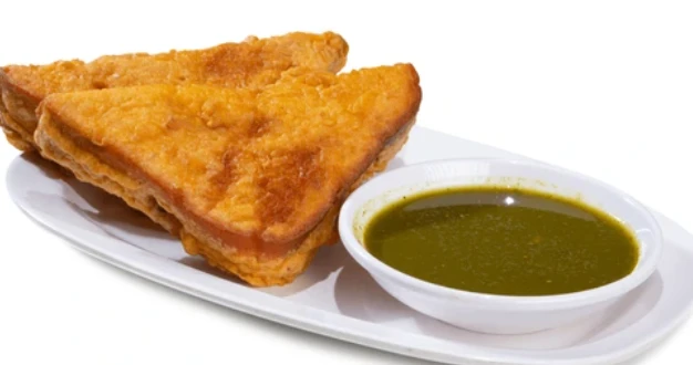 BREAD PAKODA (1 PCS)